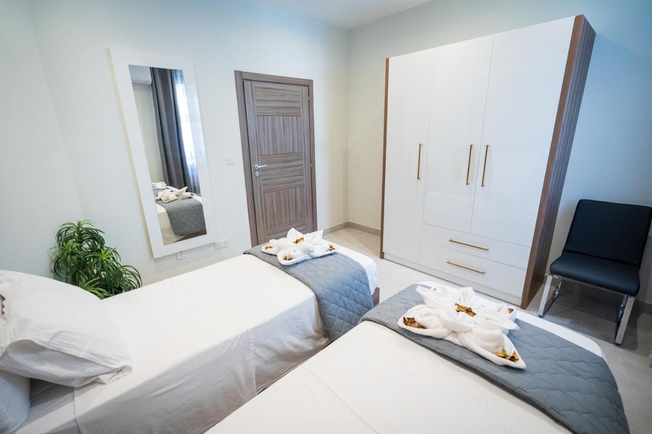Appartement Red Rose à Marsalforn Extérieur photo