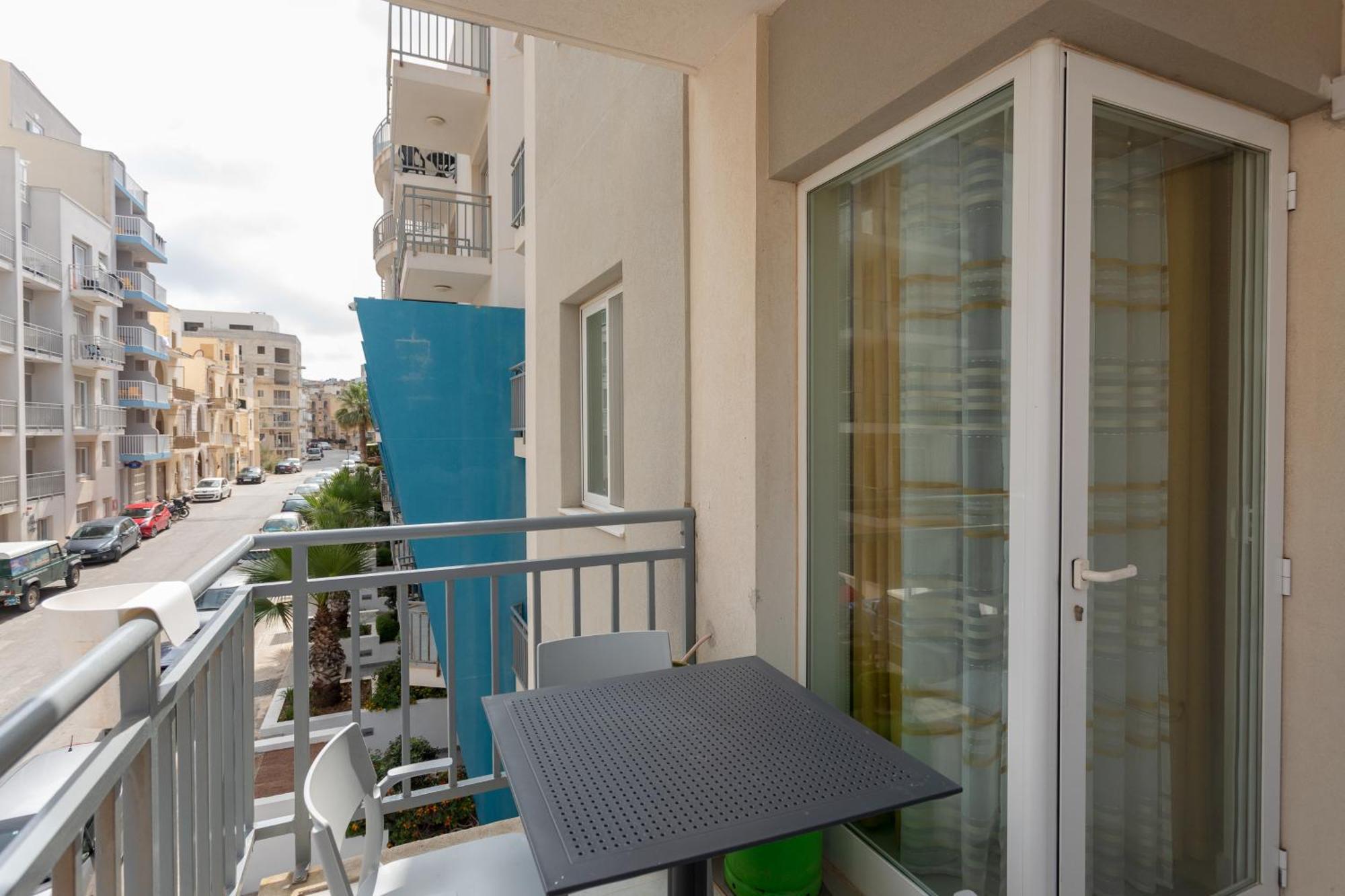 Appartement Red Rose à Marsalforn Extérieur photo